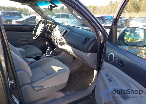 2009 Toyota Tacoma z USA, uszkodzony, nr VIN 5TEUX42N59Z613287